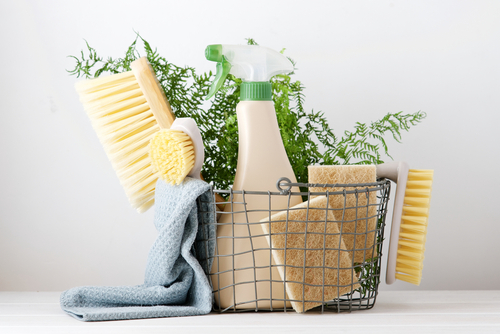 Eco,Brushes,,Sponges,And,Rag,In,Cleaning,Basket.,Cleaner,Concept